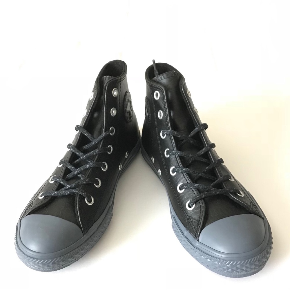 Kids black leather high top Converse Sneaker - Picture 3 of 7